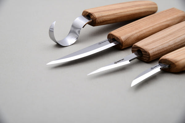 Left-Handed 4-Piece Wood Carving Knife Set  – Whittling, Detail & Spoon Carving Knives Set in Tool Roll – S09L